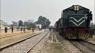 Hazara Express Live action from Lalamusa Railway Station. AS Disk