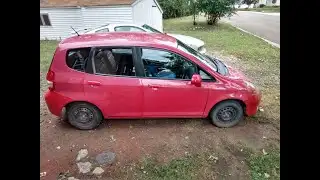 HONDA FIT VS PRIUS