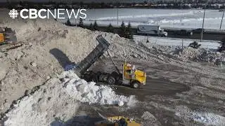 How are snow removal operations going after Toronto