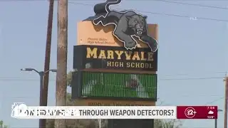 How did a knife get through weapons detectors at Maryvale High School?