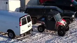 Huge Crowd Turns Up For Ice Race on Lake St Clair