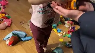 ICE separates family during arrest