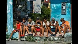 Info Martí | La juventud cubana en marcha atrás