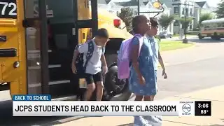 JCPS students head back to the classroom