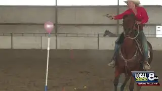 Jeff Roper tries out Cowboy Mounted Shooting