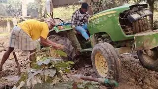 John Deere tractor stuck in mud | জন্ডিয়ার ট্রাক্টর কাদায় ফেঁসে গেছে । @HrMotors