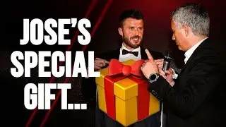 Jose Mourinho Gives Michael Carrick A Special Gift... 🫶