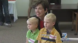 Kim Reynolds visits Siouxland