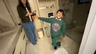 Kunali Hamare Washroom Mein 😲 Kya kar raha ?