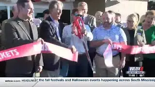 LIVE: New Rouses store opens on Pass Road in Biloxi