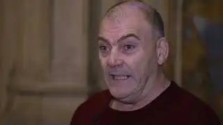 London bus driver sacked for punching thief