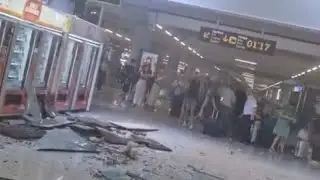 Majorca Airport Roof Collapse: Panic, Glass & Quick Response!