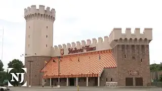 Medieval Times workers vote to unionize
