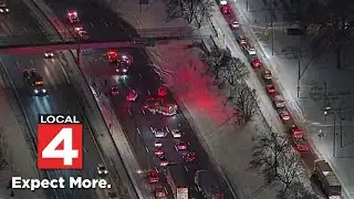 Multi-car crash blocks all lanes on SB I-75 after 7 Mile