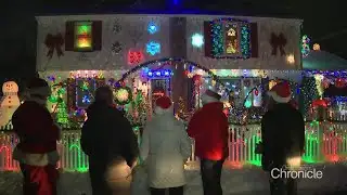 NH Chronicle: The Christmas Light Bus Tour