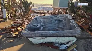 North Carolina house collapses into Atlantic Ocean