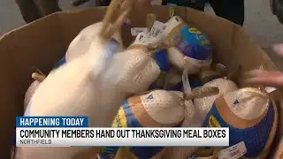 Northfield volunteers hand out Thanksgiving meal boxes
