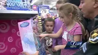 Omaha Police Officers Give Special Gift