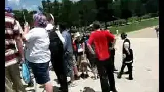 Over 9000 Anon March: Singing a Rickroll