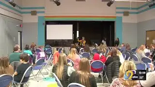 Parents urge Cedar Rapids Schools to keep Johnson Steam Academy open