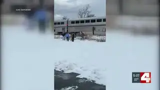 Passengers detail partial Amtrak derailment after departing St. Louis