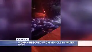 Passerby helps rescue woman whose car overturned in river