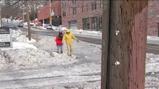 Philly continues to dig out from winter storm