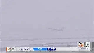 PLANE DE-ICING
