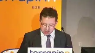 Qantas chief angers flight engineers