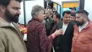 Ravinder Raina Visits GMC Jammu, Meets Injured Students and Teachers