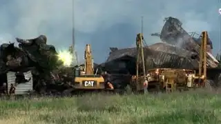 Raw: 3 Train Workers in Texas Crash Assumed Dead