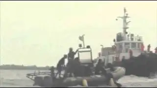 Raw: Search for Ferry Survivors in Philippines