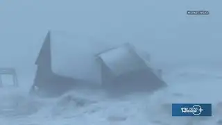 Raw video: OBX houses collapse into the ocean
