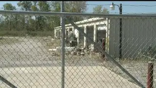 Renters say Niles storage units broken into, now they’re locked out