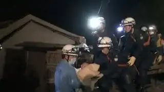 Rescuers save baby from Japan earthquake rubble