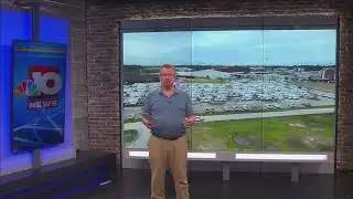 Residents Stock Up on Groceries to Prepare for Freezing Temperatures