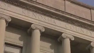 Rittenhouse jury deliberates for third day without a verdict