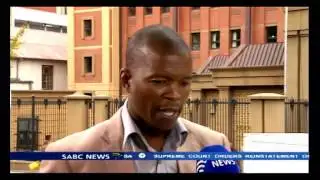 Roger Dixon contradicted Pistorius