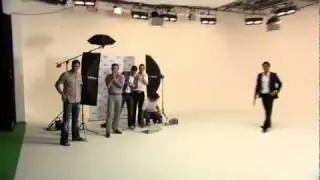 Roger Federer Knocks Can Off Crew Member