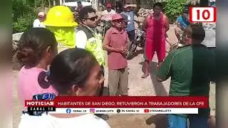 SAN DIEGO RESIDENTS DETAIN CFE WORKERS