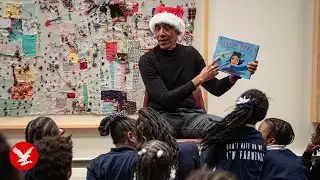 ‘Santa’ Obama surprises Chicago elementary students with storytime visit