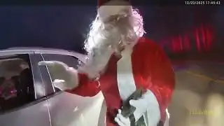 Santa pulled over for speeding #christmas 