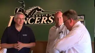 Seifert Stops in La Crescent