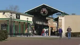 Shoppers rush to make returns the day after Christmas