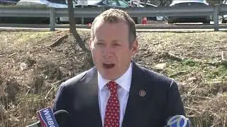 Should AM radios be kept in electric vehicles?