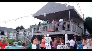 Singles Make the Best of Dating Even as COVID Uncertainty Still Clouds Scene