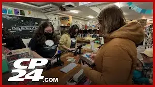 Statistics Canada notes a retail sales decline for second month in a row