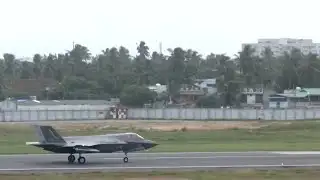 Stranded British fighter jet finaly leaves India after 35 days