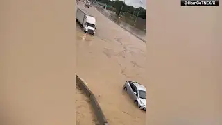 Stranded cars in Chattanooga flooding | Raw video