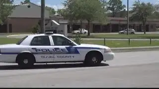 Students return to Mandarin High School after bomb threat